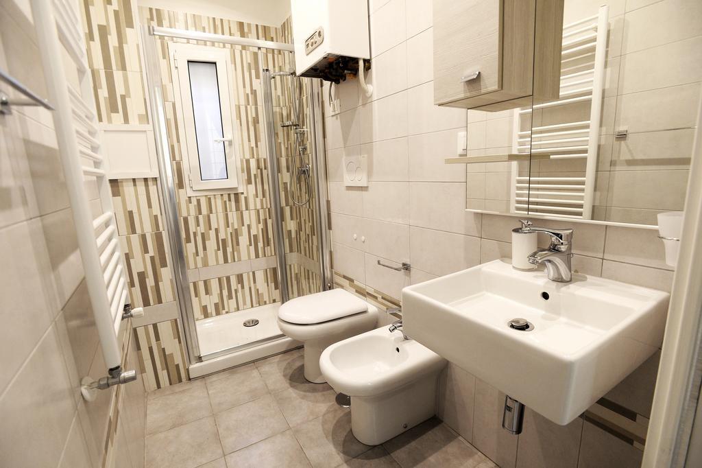 Laterano White Home - Colosseo 로마 외부 사진